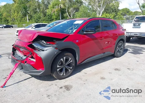 2025 Subaru Solterra Premium z USA, uszkodzony, nr VIN JTMABABA7SA093252